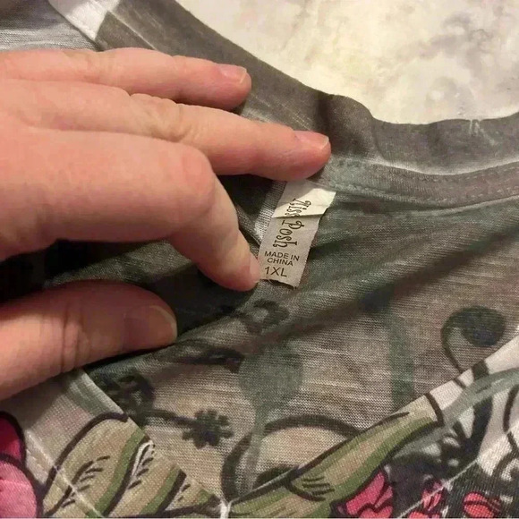 Juniors New Orleans Voodoo Sugar Skull All Over Graphic Print Shirt Size XL - Picture 2 of 3